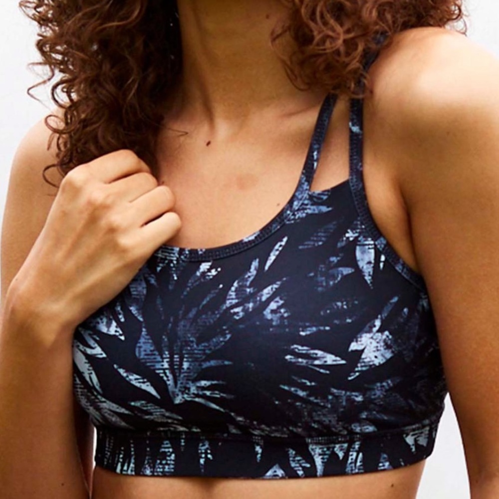 GAIAM sports bra size M black and green/blue